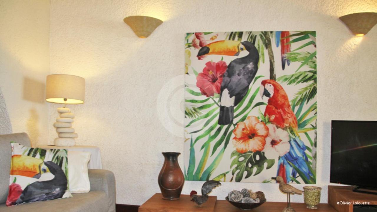 Fantastic Spacious Beachfront Villavacances Grand Bay Εξωτερικό φωτογραφία