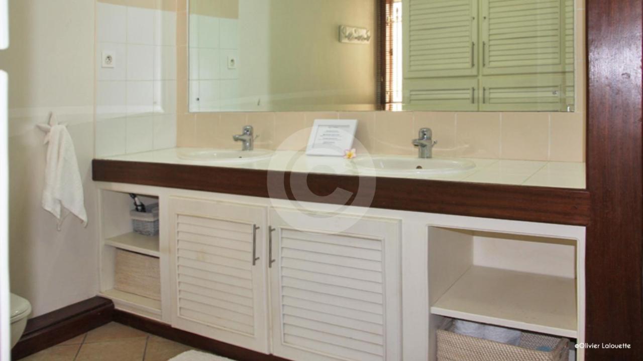 Fantastic Spacious Beachfront Villavacances Grand Bay Εξωτερικό φωτογραφία