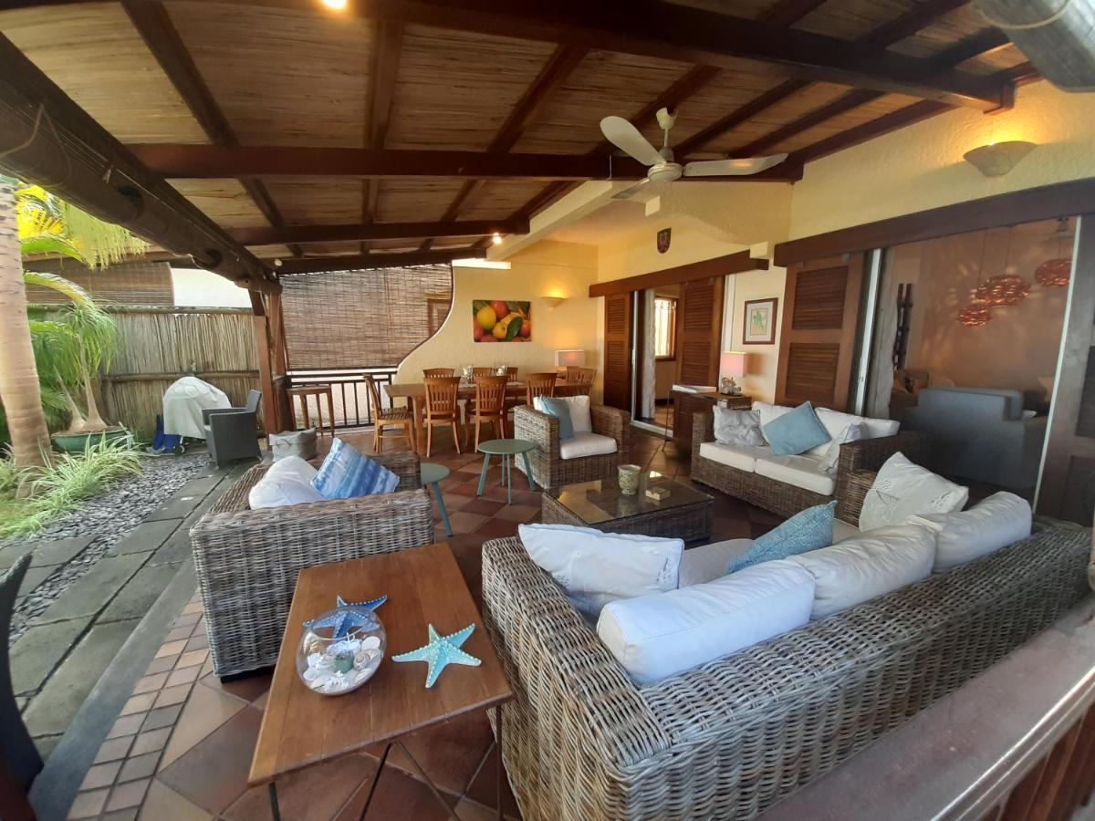 Fantastic Spacious Beachfront Villavacances Grand Bay Εξωτερικό φωτογραφία