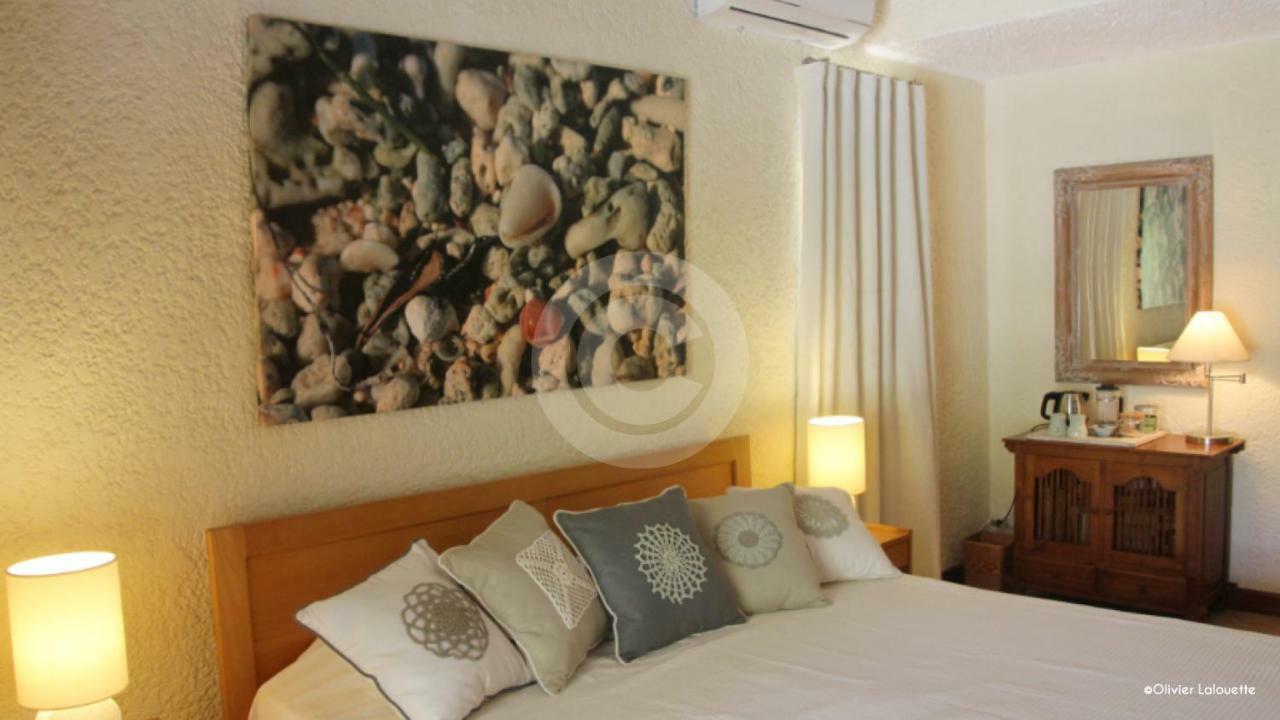 Fantastic Spacious Beachfront Villavacances Grand Bay Εξωτερικό φωτογραφία